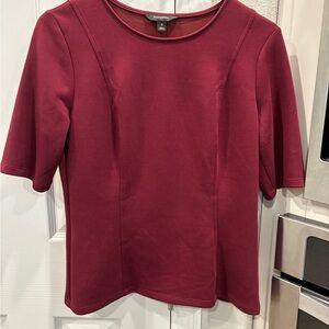 Women's Burgundy Top